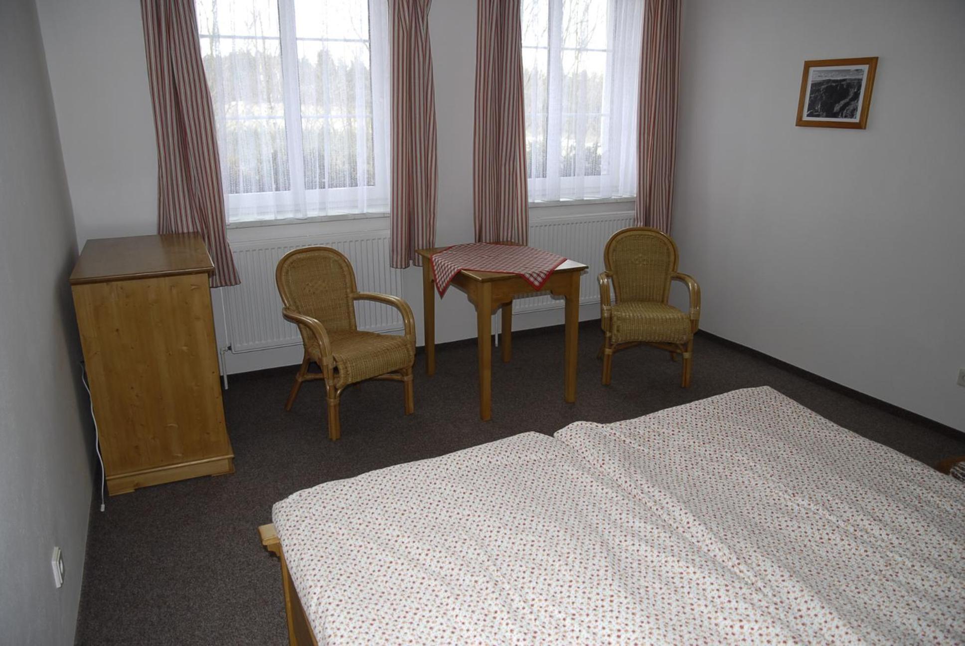 Hotel Selsky Dvur 1 Police nad Metují Esterno foto