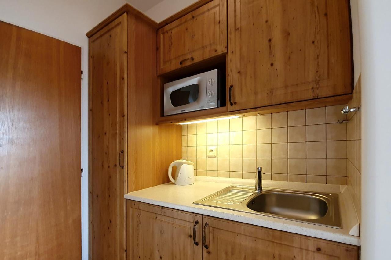 Hotel Selsky Dvur 1 Police nad Metují Esterno foto